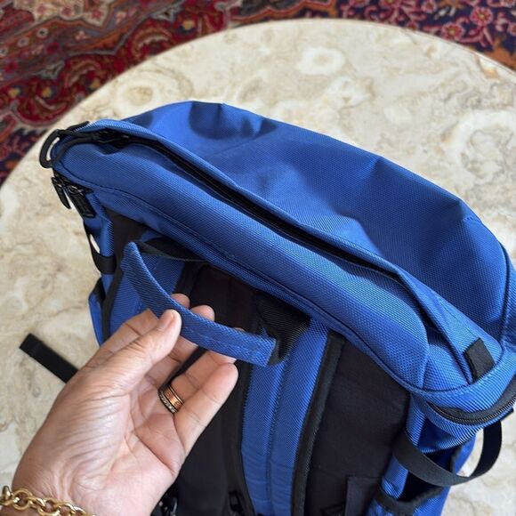 Michael Linnell Reflector Line Toss Pack Backpack Royal Blue Large Unisex - Picture 7 of 15